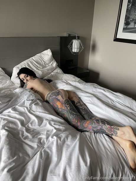 Briana Todd アート女優 画像
