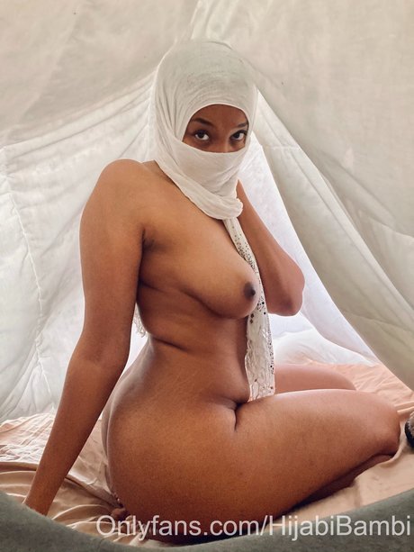 Hijabi Bambi スター ヌード 写真