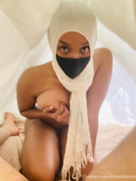 Hijabi Bambi HD女優 写真