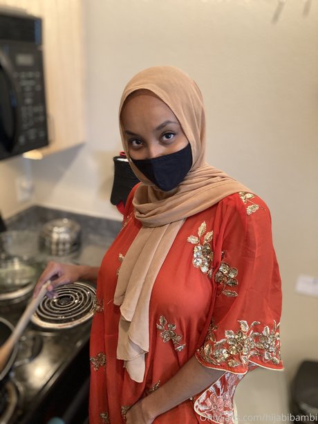 Hijabi Bambi 無料スター 写真