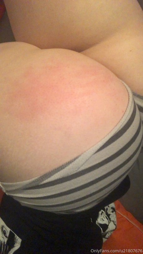 Uglyba By セックスモデル 写真