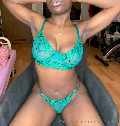 Maya Fields 素敵なモデル 画像