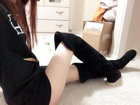 Nancy Tran セクシーモデル アーカイブ