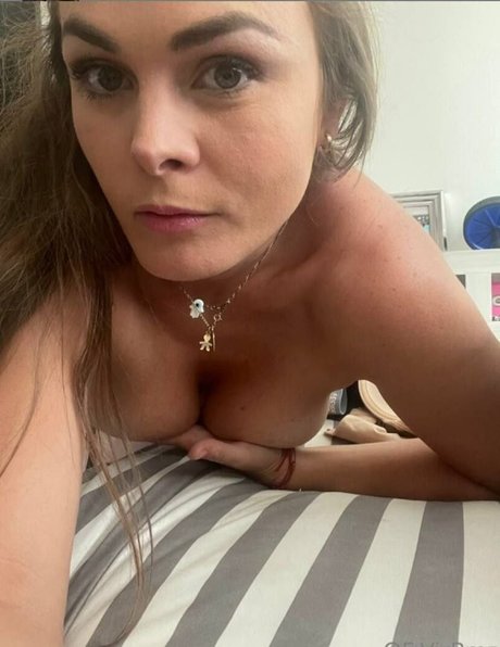 Virginia Ramirez スター ヌード アーカイブ