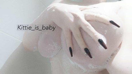 Kittie is baby 独占ポルノスター 写真