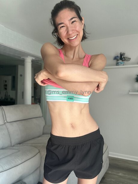Ms Emmy Lynn かわいいスター 画像
