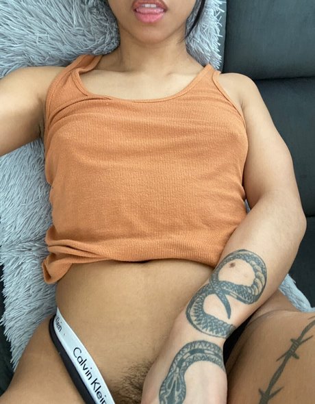 Daddymaya セクシーモデル 画像