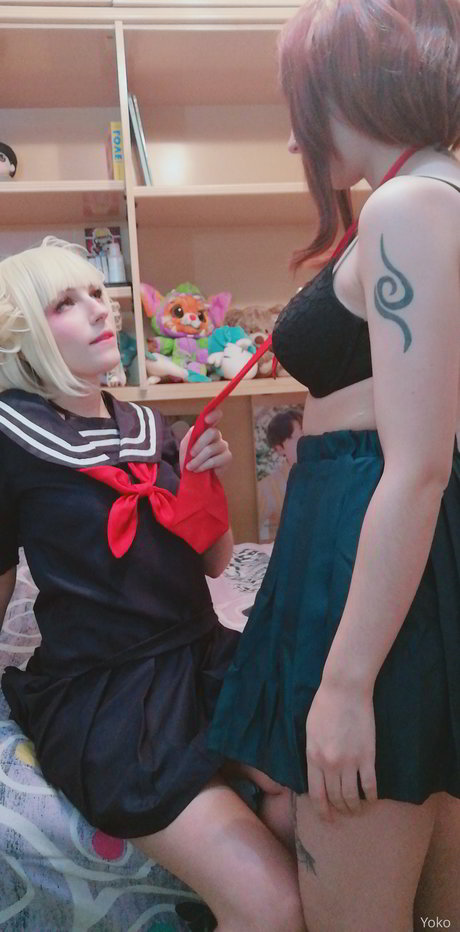 女王様オンリーファンズ アート裸 写真