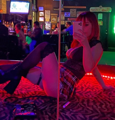 Gothicbratgf 素敵なモデル 写真