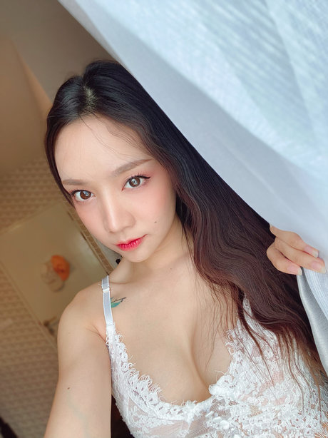 asmr 足 オンリーファンズ ホットヌード 画像