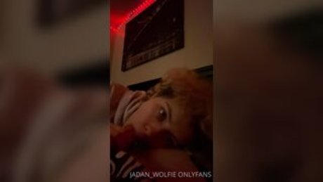 Jadan wolfie top profile image