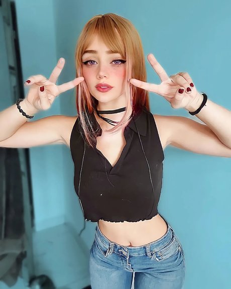 Kiki Sakura 高品質モデル 写真