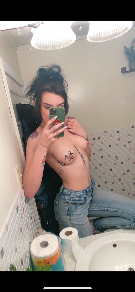 ぽっちゃりブロンドオンリーファンズ 美しいxxx 画像
