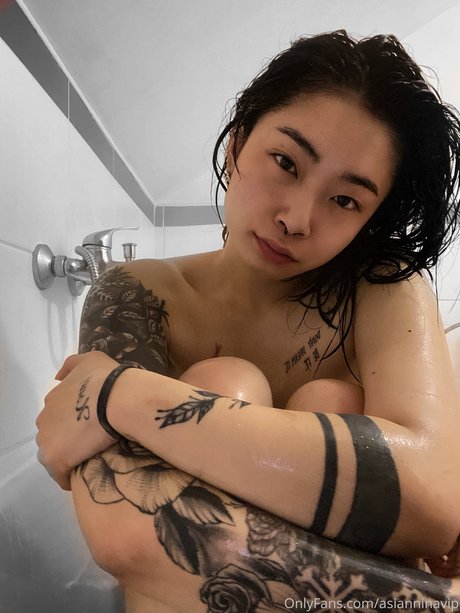 Asianninavip ホットなモデル 写真