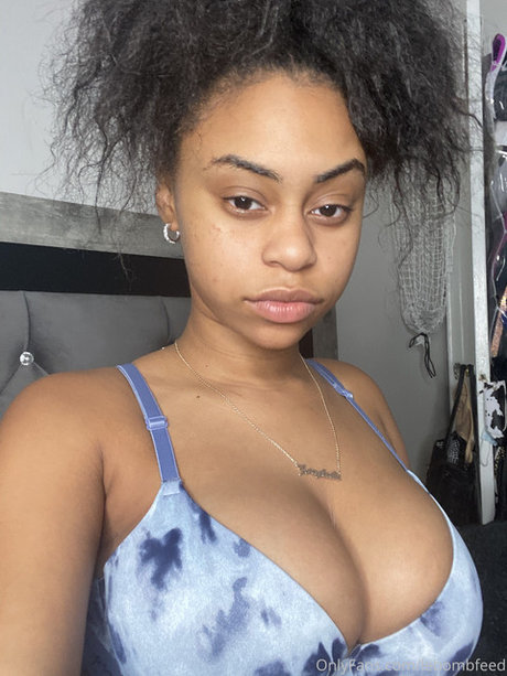 Kayla Le Bomb ポルノスター 美しい 写真