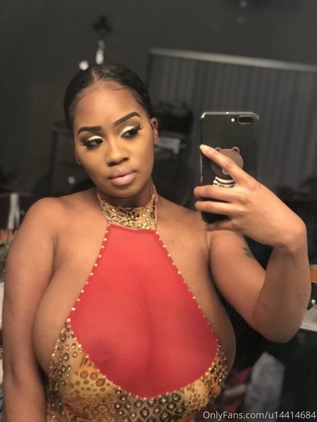 Mariyah Bleu 完璧なスター 写真