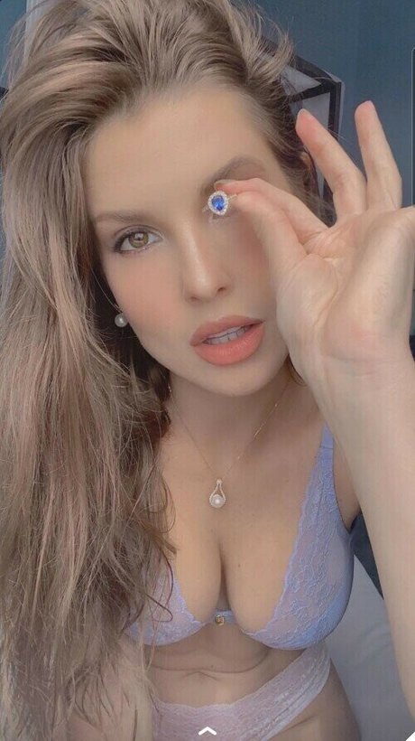 Amanda Cerny xxx女優 ギャラリー