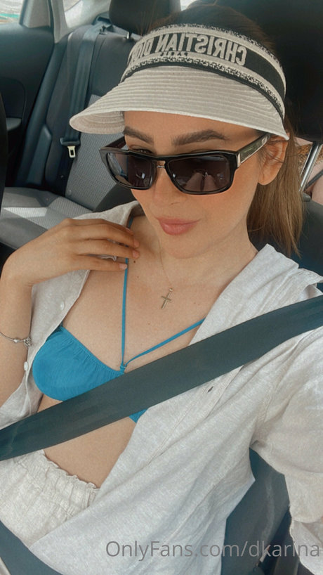Mia Karina セックスモデル 写真