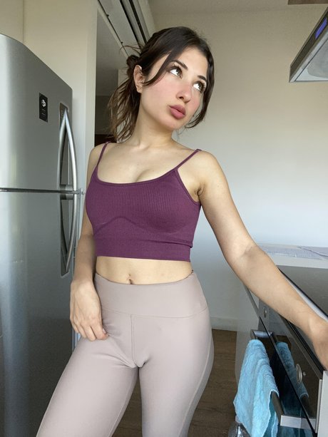 Yasmin Silva アートモデル 写真