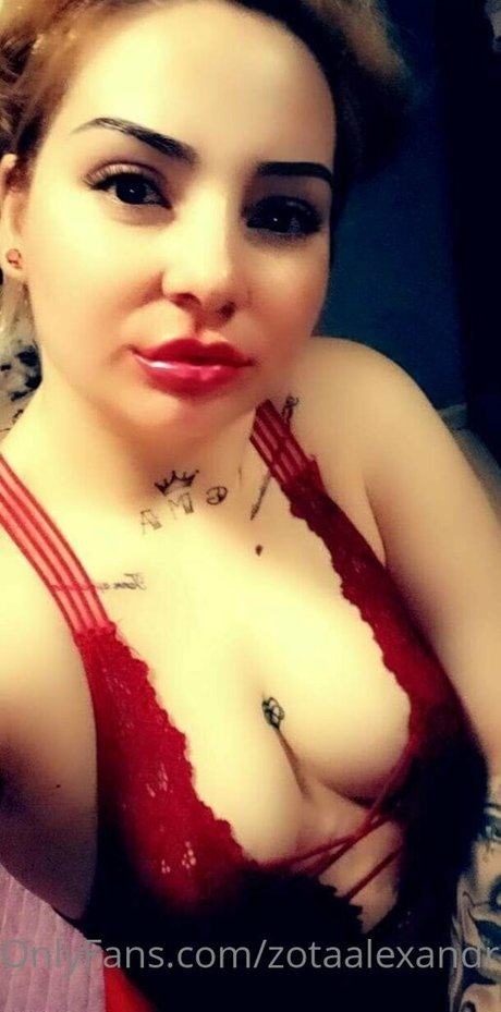 zotaalexandra トップ女優 画像