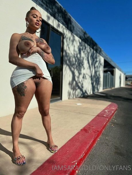 Sara Gold Iamsaragold 可愛いモデル 写真