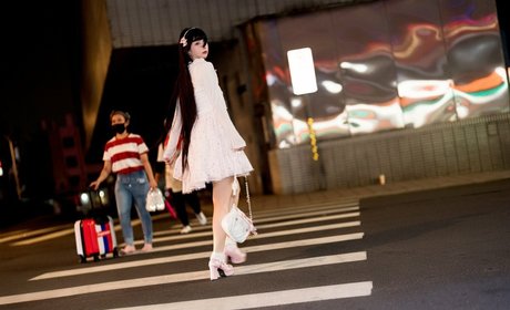 Raku 美しいモデル アーカイブ