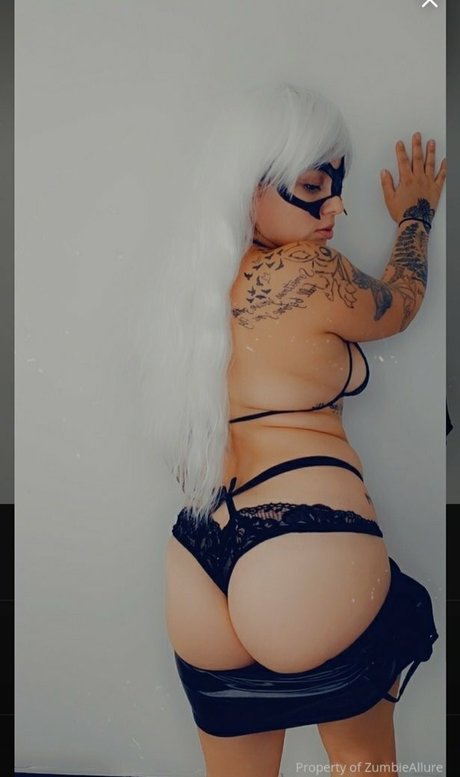 Zumbie Allure スター 裸 写真