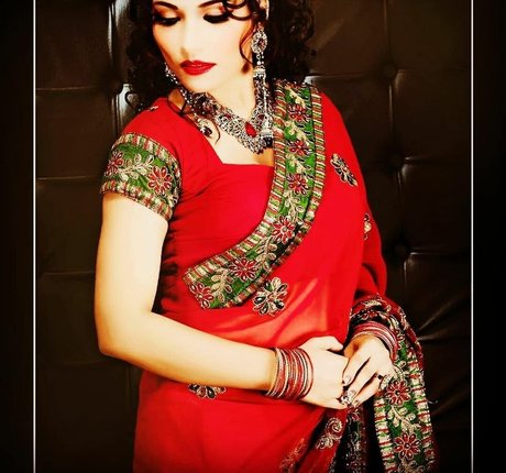 Zoya Rathore HDモデル 画像