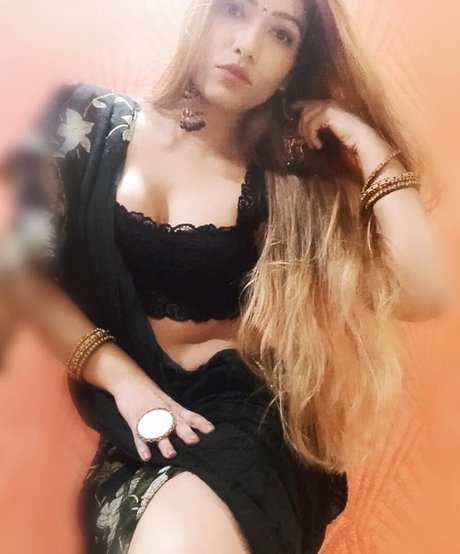 Zoya Rathore ヌードモデル アーカイブ