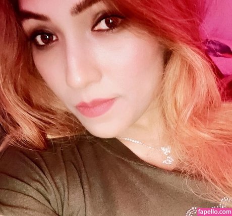 Zoya Rathore ホットモデル アーカイブ