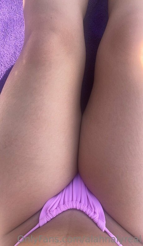 Alahnaly セクシー女優 写真