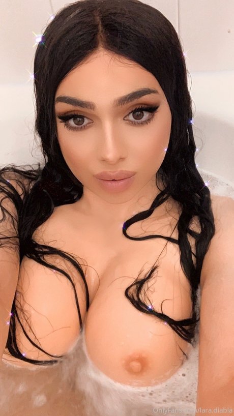 ストラップオンオンリーファンズ ホットセクシー 写真