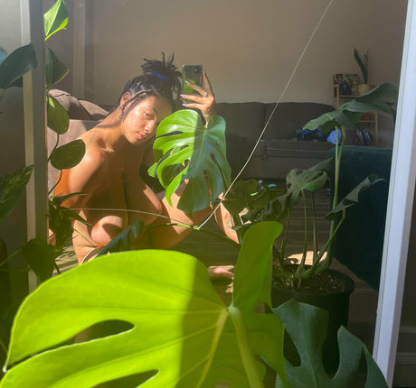 Mixxedbaby503 ポルノモデル 画像