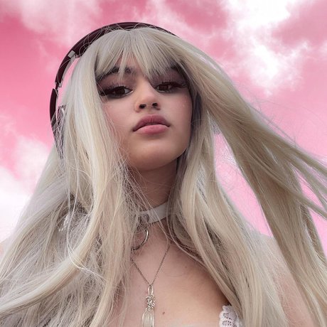 Willow neptune セクシーモデル ギャラリー