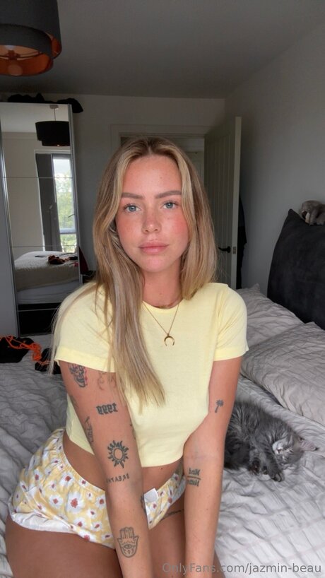 Jazmin Beau 高品質モデル 写真