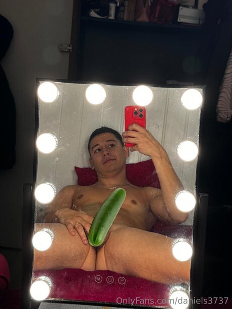 Daniels3737 セクシーなポルノスター 画像