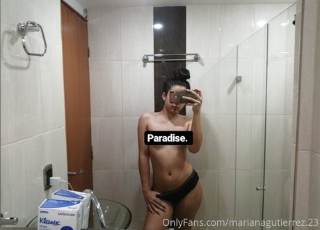 Mariana Gutierrez XXXモデル 写真
