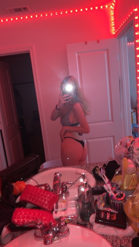 Rebecca Espinoza Rothrock xxxポルノスター 写真
