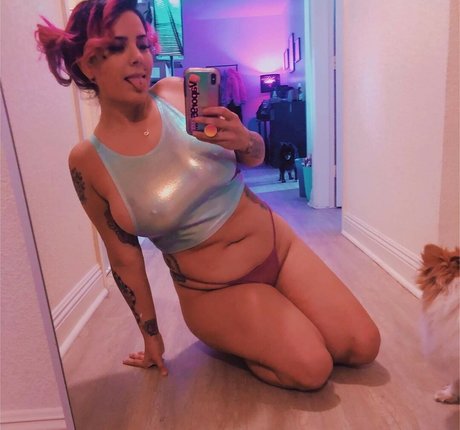 Zombiunicorn スター ヌード ギャラリー