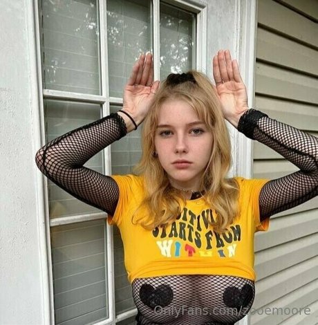 zooemoore セクシーなスター 写真