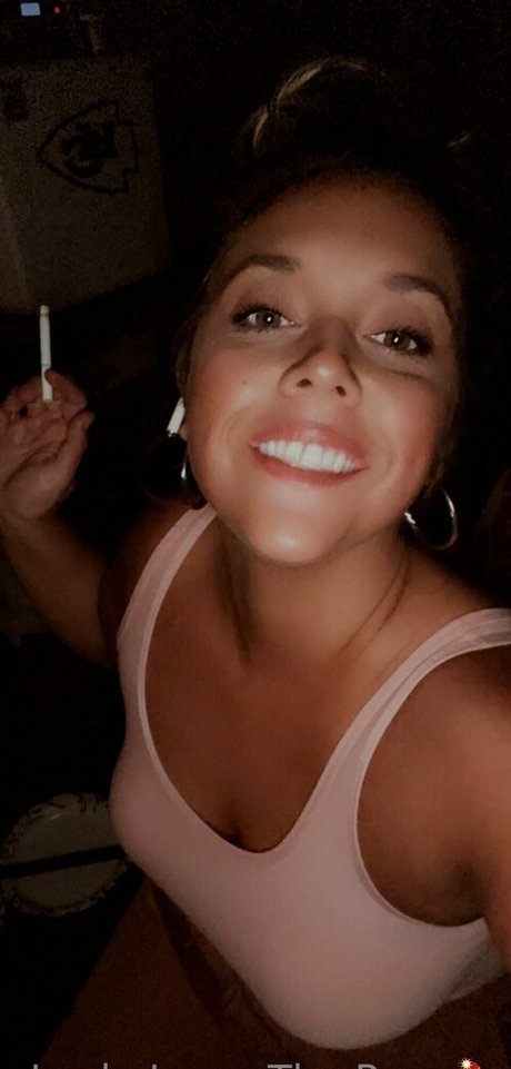 Layla Jones セックスポルノスター 画像