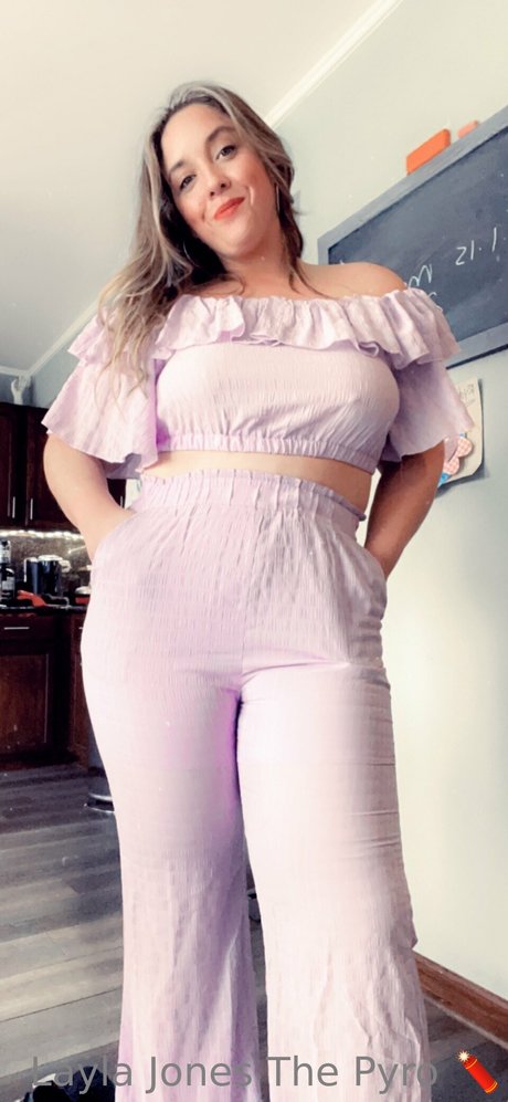 Layla Jones スターセックス 写真