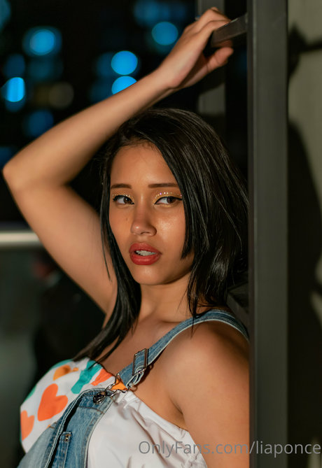 Lia Ponce ポルノスター 高品質 写真