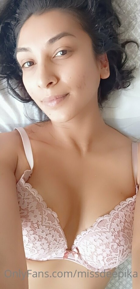 Missdeepika ヌードモデル 写真