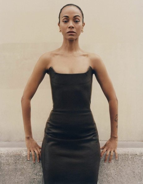 Zoe Saldana ポルノスター セクシー 写真