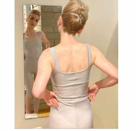 Zoe Lister Jones 最高のモデル 写真
