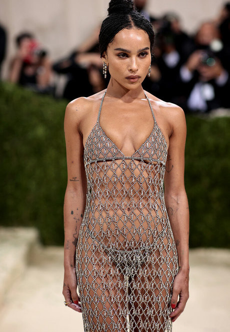 Zoe Kravitz アートモデル 写真