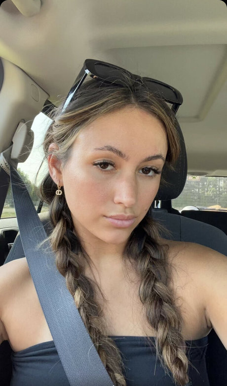 Zoe Ferguson かわいいポルノスター 写真