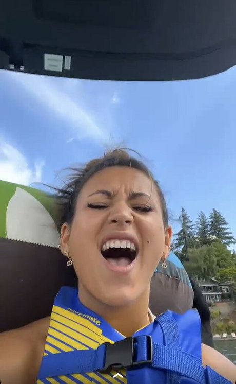 Zoe Ferguson 可愛いモデル 画像