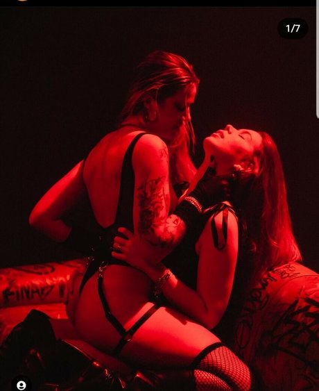 Elana Dara セックスモデル 画像